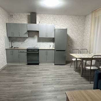 Сдается 1-комнатная квартира, 52 м²