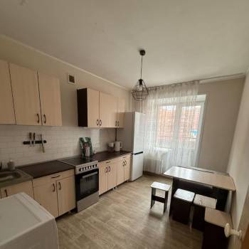 Сдается 1-комнатная квартира, 35 м²