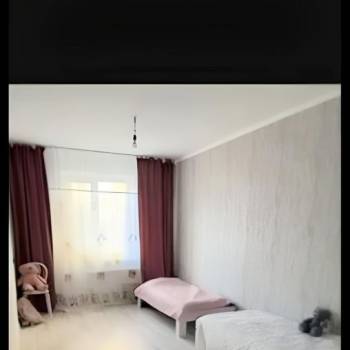 Продается Многокомнатная квартира, 82 м²