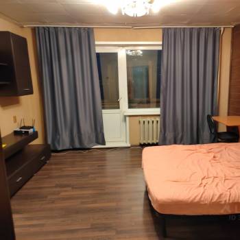 Сдается 1-комнатная квартира, 42 м²