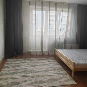 Сдается 1-комнатная квартира, 43 м²