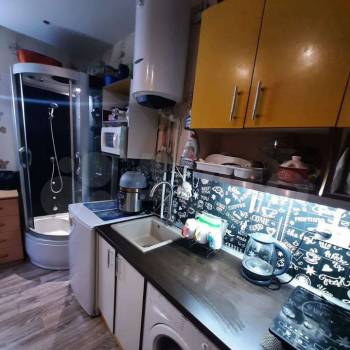 Продается 1-комнатная квартира, 18 м²