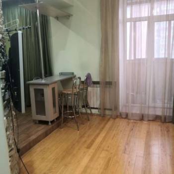 Сдается 1-комнатная квартира, 40 м²