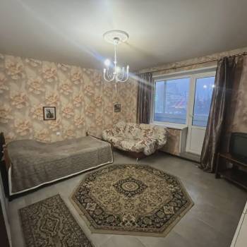 Сдается 1-комнатная квартира, 37 м²