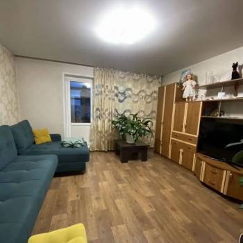 Продается Многокомнатная квартира, 78 м²