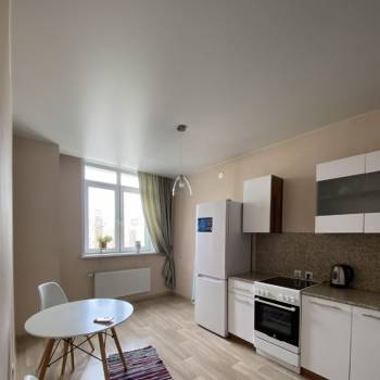 Сдается 1-комнатная квартира, 43 м²