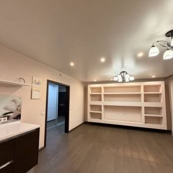 Продается 3-х комнатная квартира, 64 м²