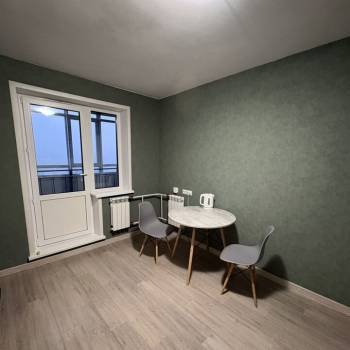 Сдается 1-комнатная квартира, 39 м²