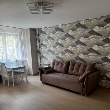 Сдается 1-комнатная квартира, 35 м²