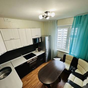 Продается 1-комнатная квартира, 40,7 м²