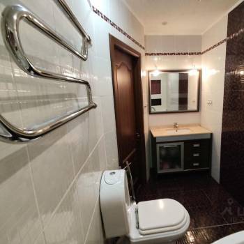 Сдается Многокомнатная квартира, 67 м²