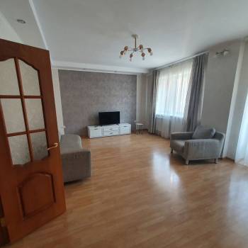 Сдается 2-х комнатная квартира, 73 м²