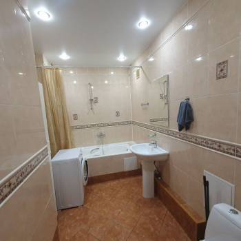 Сдается 2-х комнатная квартира, 73 м²