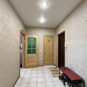 Продается 1-комнатная квартира, 55,8 м²