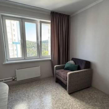 Сдается 1-комнатная квартира, 45 м²