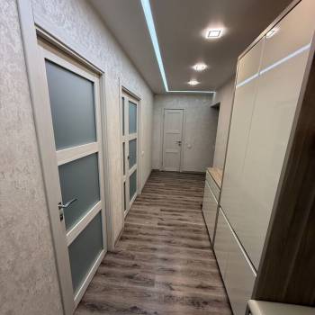 Продается Многокомнатная квартира, 84,4 м²