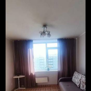 Продается 1-комнатная квартира, 37 м²