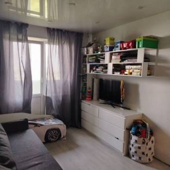 Продается 1-комнатная квартира, 32 м²