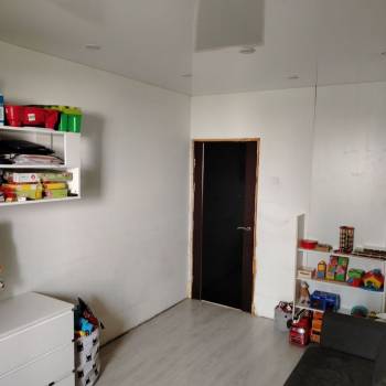 Продается 1-комнатная квартира, 32 м²