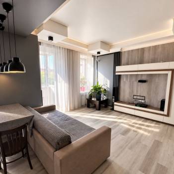 Продается 3-х комнатная квартира, 77 м²