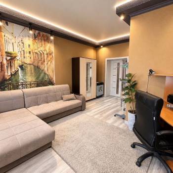 Продается 3-х комнатная квартира, 77 м²