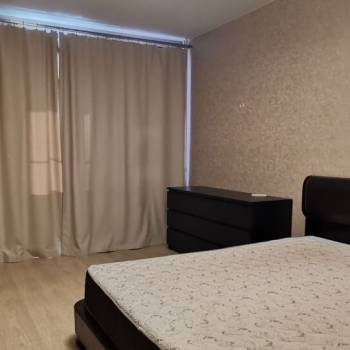 Сдается 1-комнатная квартира, 47 м²