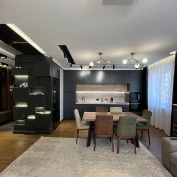 Продается Многокомнатная квартира, 120 м²