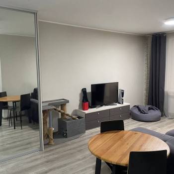 Продается 1-комнатная квартира, 32 м²