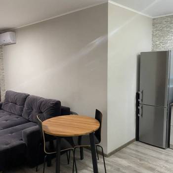 Продается 1-комнатная квартира, 32 м²