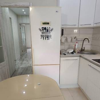 Продается Многокомнатная квартира, 82,8 м²
