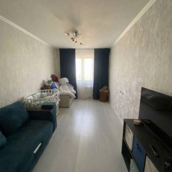 Продается 1-комнатная квартира, 36 м²