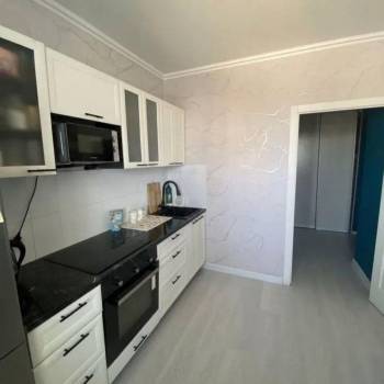 Продается 1-комнатная квартира, 36 м²