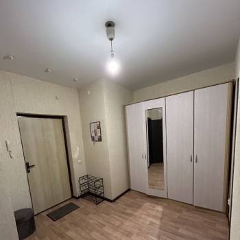 Сдается 1-комнатная квартира, 52 м²