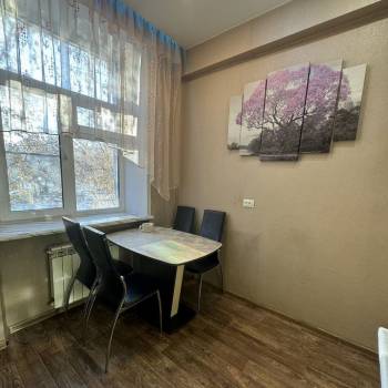 Продается 1-комнатная квартира, 41 м²