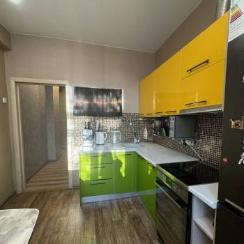 Продается 1-комнатная квартира, 41 м²