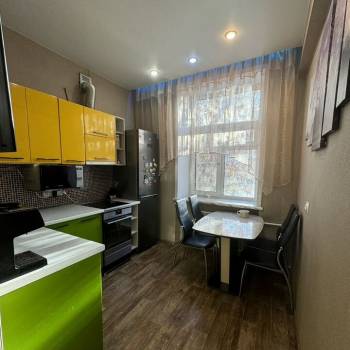 Продается 1-комнатная квартира, 41 м²