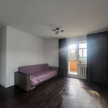Продается 1-комнатная квартира, 37 м²