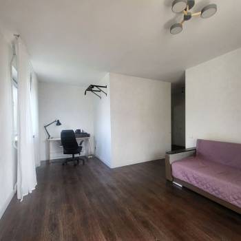 Продается 1-комнатная квартира, 37 м²