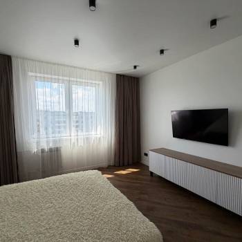 Сдается 1-комнатная квартира, 42 м²