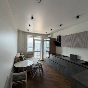 Сдается 1-комнатная квартира, 42 м²