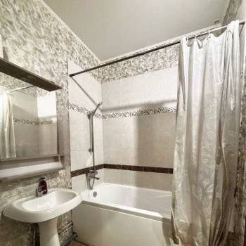 Продается 2-х комнатная квартира, 64 м²