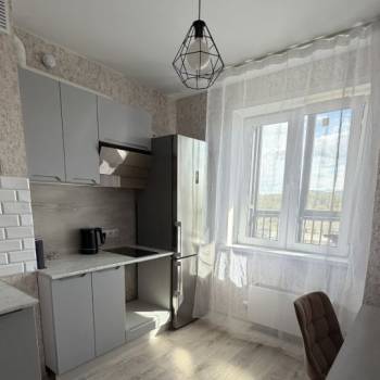 Сдается 1-комнатная квартира, 45 м²
