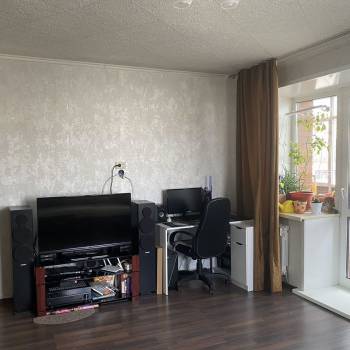Продается 1-комнатная квартира, 48,3 м²