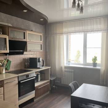 Продается 1-комнатная квартира, 48,3 м²