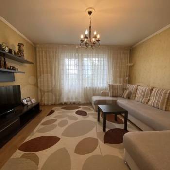 Продается Многокомнатная квартира, 82 м²