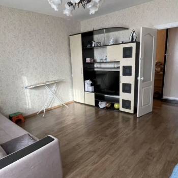 Продается 1-комнатная квартира, 40,4 м²
