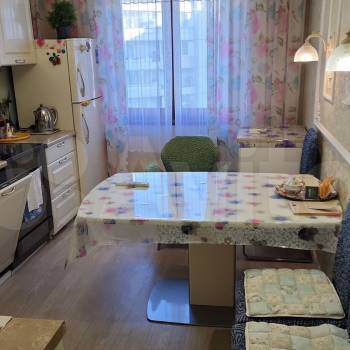 Сдается Многокомнатная квартира, 72 м²
