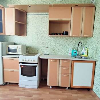 Продается 1-комнатная квартира, 42 м²