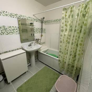 Сдается 1-комнатная квартира, 51 м²