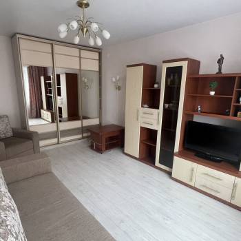 Продается 1-комнатная квартира, 37,3 м²